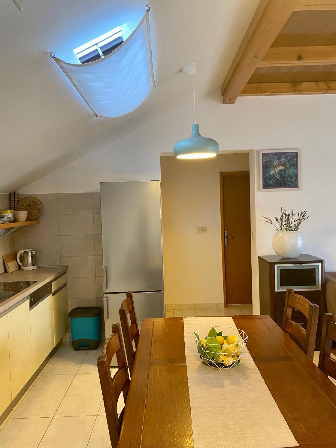 Apartmani Luka Zrnovo Екстер'єр фото