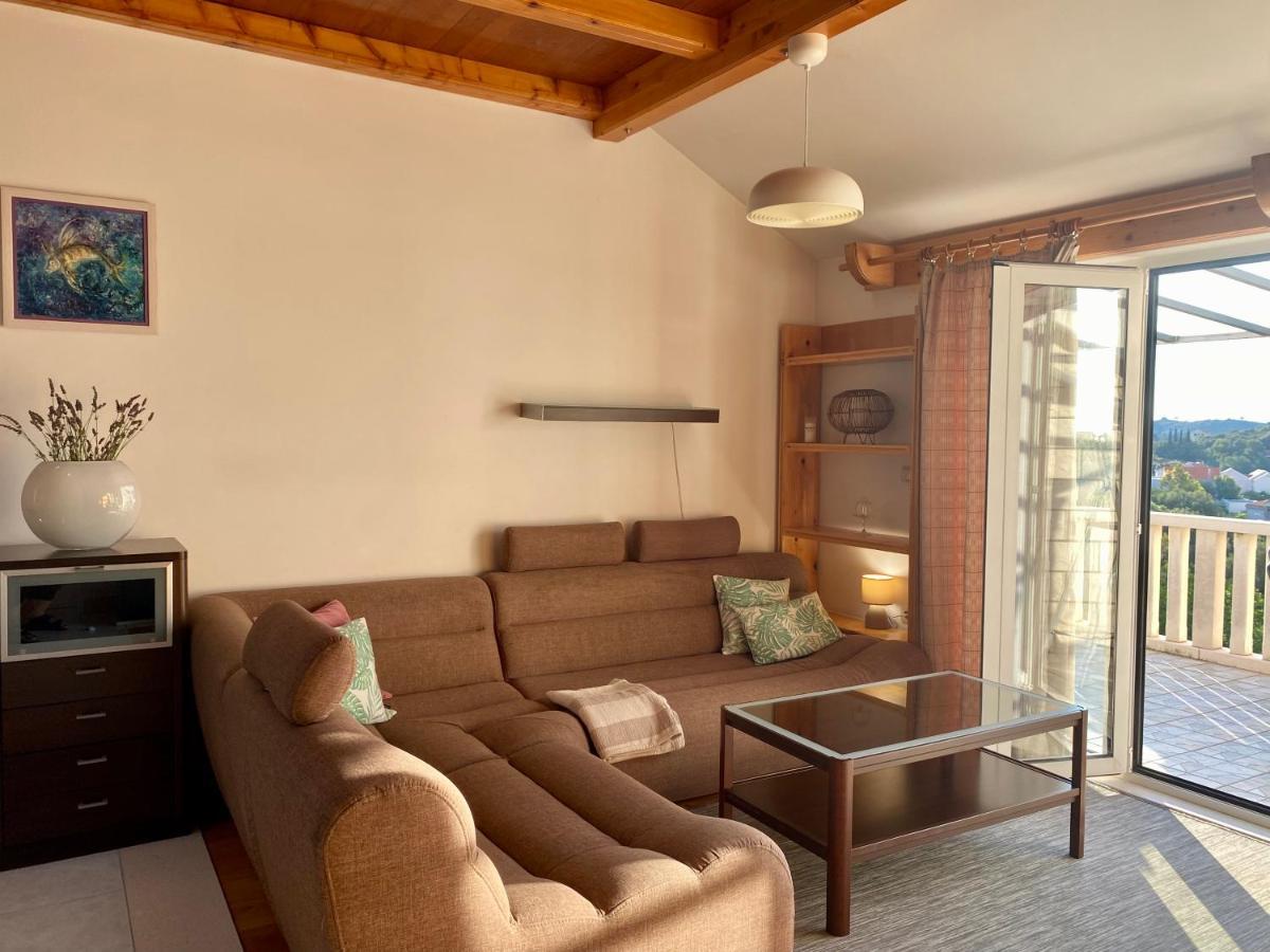 Apartmani Luka Zrnovo Екстер'єр фото