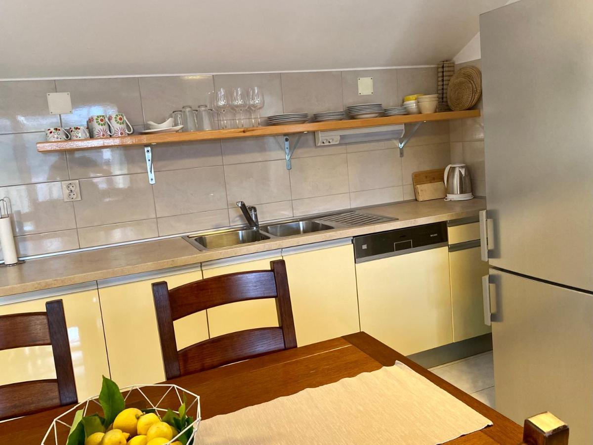 Apartmani Luka Zrnovo Екстер'єр фото